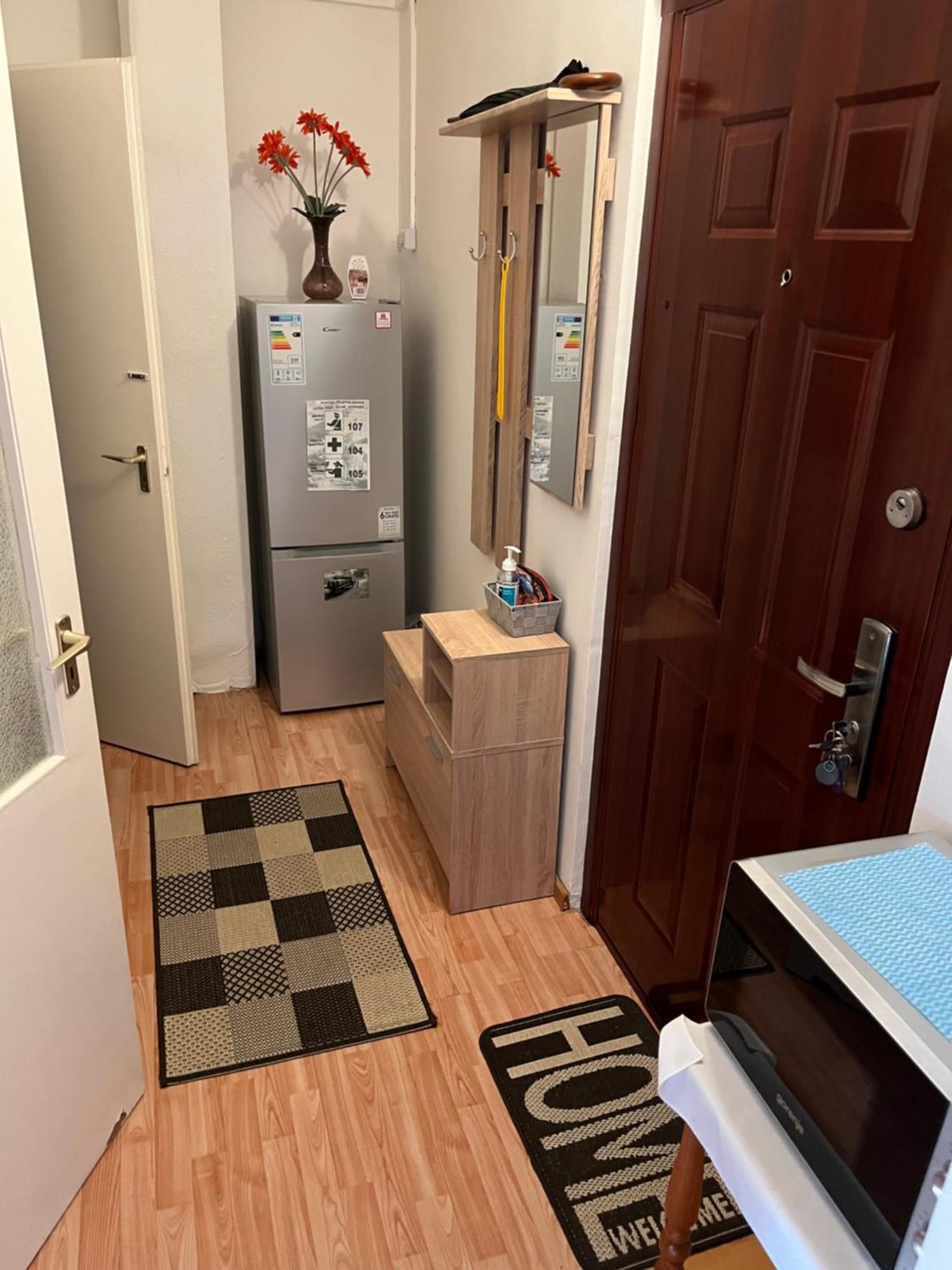 Var Apartman ميسكولك المظهر الخارجي الصورة